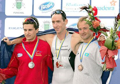 Raña, Docherty y Gaag en el podio de ayer, en Madeira.