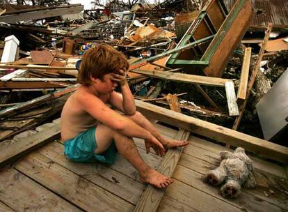 Imagen tomada por Carolyn Cole para <i>Los Angeles Times</i> en Nueva Orleans tras el paso del huracán Katrina.