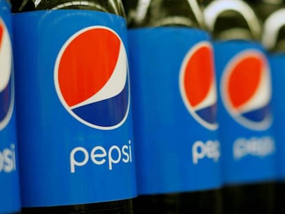 Pepsico invierte 14 millones en su planta de Etxabarri para embotellar con plástico 100% reciclado