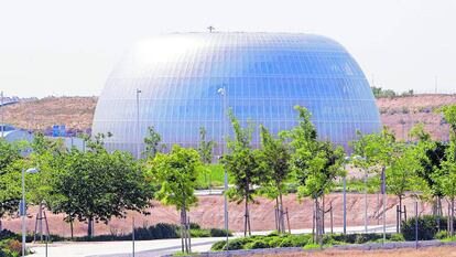 Uno de los edificios construidos en los terrenos que ocupará la Ciudad de la Justicia de Madrid. 