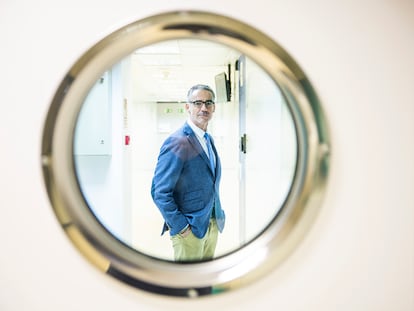 Bruno González-Zorn, director de la Unidad de Resistencia a Antimicrobianos de la Universidad Complutense de Madrid, en la facultad de Veterinaria.