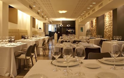 Comedor del restaurante Baluarte, en Soria.