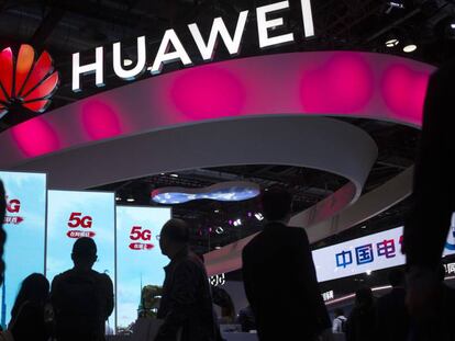 Stand de Huawei en una feria tecnológica en Pekín. 