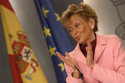 María Teresa Fernández de la Vega, durante la conferencia de prensa tras el Consejo de Ministros.