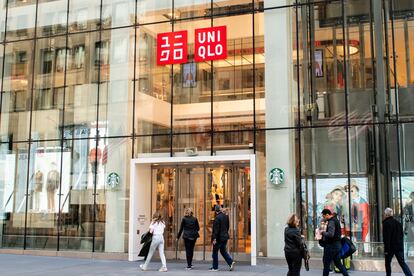 Fachada de la tienda de Uniqlo en la Quinta Avenida.