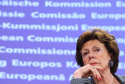 La vicepresidenta de la Comisión Europea Neelie Kroes