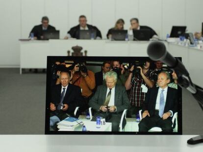 Los acusados durante el juicio