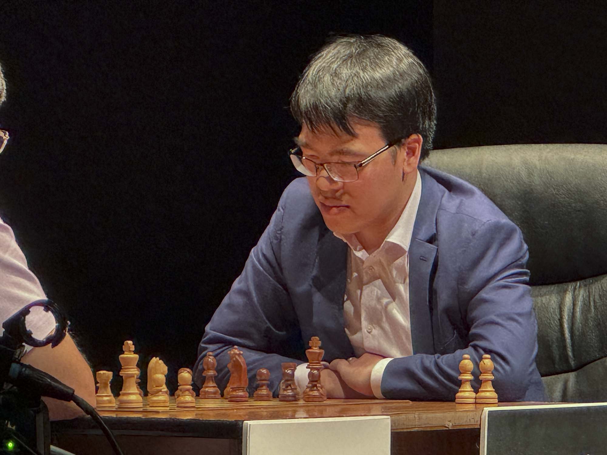 Le, durante la final de este domingo contra Anand en el Auditorio de León