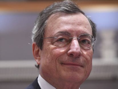 Mario Draghi, presidente del BCE, el lunes en Bruselas en una reuni&oacute;n del Eurogrupo.