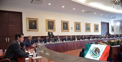 Peña Nieto, acompañado en Los Pinos por la Conago.