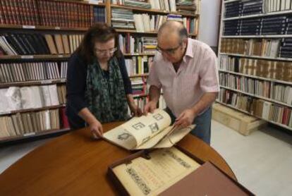 Los coleccionistas Esther Vila y Javier García del Olmo.