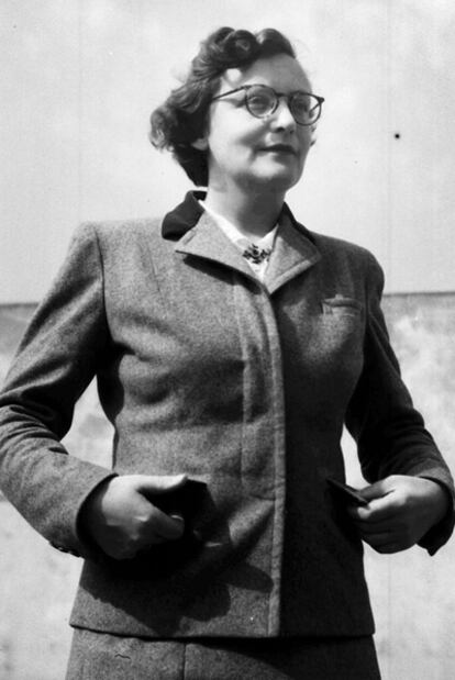Barbara Wace, reportera de Associated Press, una de las primeras mujeres periodistas que cubrieron la información durante la II Guerra Mundial