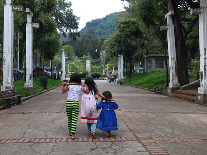 Infancia de la comunidad Emberá asentada en el Parque Nacional de Bogotá. Bogotá, junio 12 de 2024.