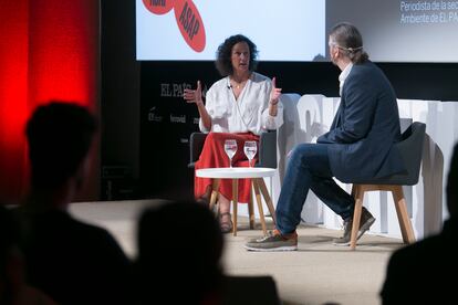 Valvanera Ulargui, directora general de la Oficina Española de Cambio Climático, entrevistada por Manuel Planelles, periodista de la sección de Clima y Medio Ambiente de EL PAÍS.