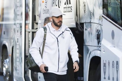 Benzema a su llegada a Riazor