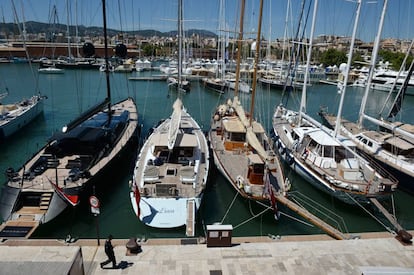 Embarcaciones amarradas en el puerto de Palma de Mallorca en mayo de 2016.