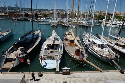 Embarcaciones amarradas en el puerto de Palma de Mallorca en mayo de 2016.