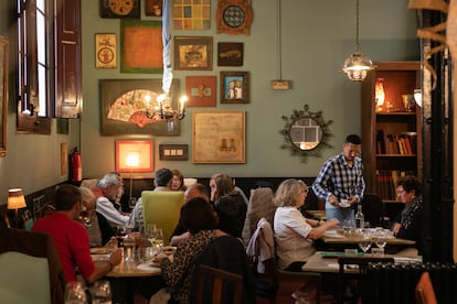 El comedor del restaurante Semproniana de Ada Parellada. 