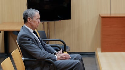 El exministro y expresident de la Generalitat Eduardo Zaplana en los juzgados de Valencia el pasado día 7.