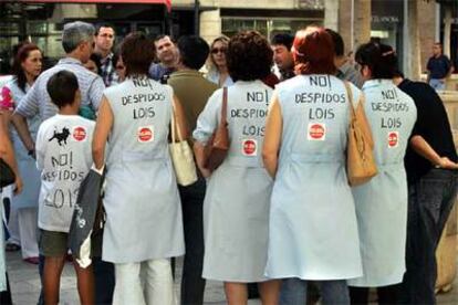 Manifestación de trabajadores de Sáez Merino contra la previsión del cierre de plantas y de despidos.