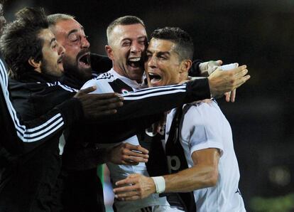 Cristiano Ronaldo celebra su segundo gol al Empoli.