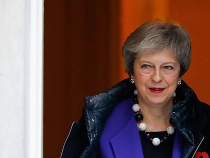 La primera ministra brit&aacute;nica, Theresa May, sale de Downing Street en Londres el pasado 31 de octubre