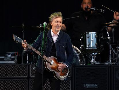 Paul McCartney, durante su actuación en el Fenway Park de Boston (EE UU), el 7 de enero de 2022.