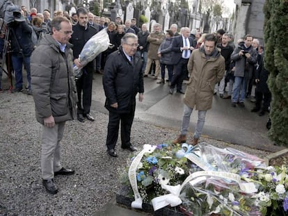 El ministro Juan Ignacio Zoido, este s&aacute;bado durante la ofrenda floral al edil del PP asesinado Gregorio Ord&oacute;&ntilde;ez.