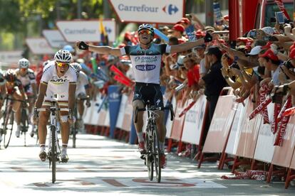 Stybar vence por delante de Gilbert.