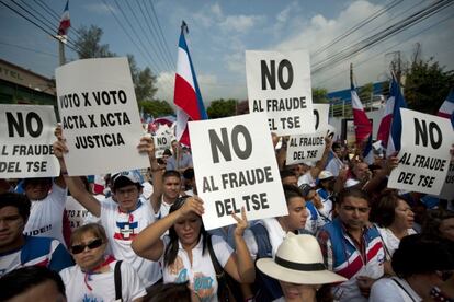 Simpatizantes de la ARENA piden voto por voto