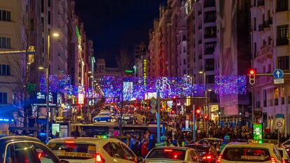 Atasco en el centro de Madrid en unas fiestas navideñas.