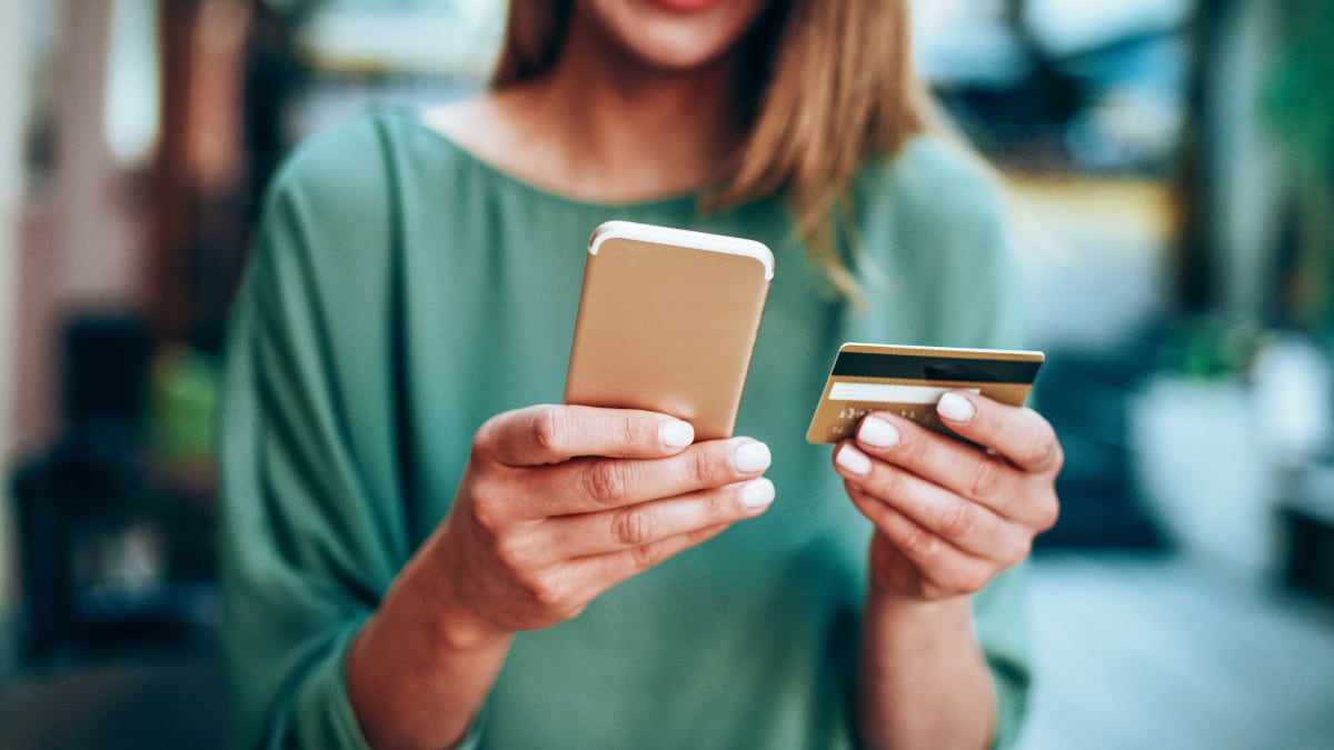 Termina esa compra que tienes pendiente: estos chollos con hasta el 80% de descuento alegrarán tu bolsillo