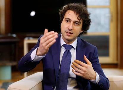 El l&iacute;der de los ecologistas holandeses, Jesse Klaver, durante una entrevista en La Haya.