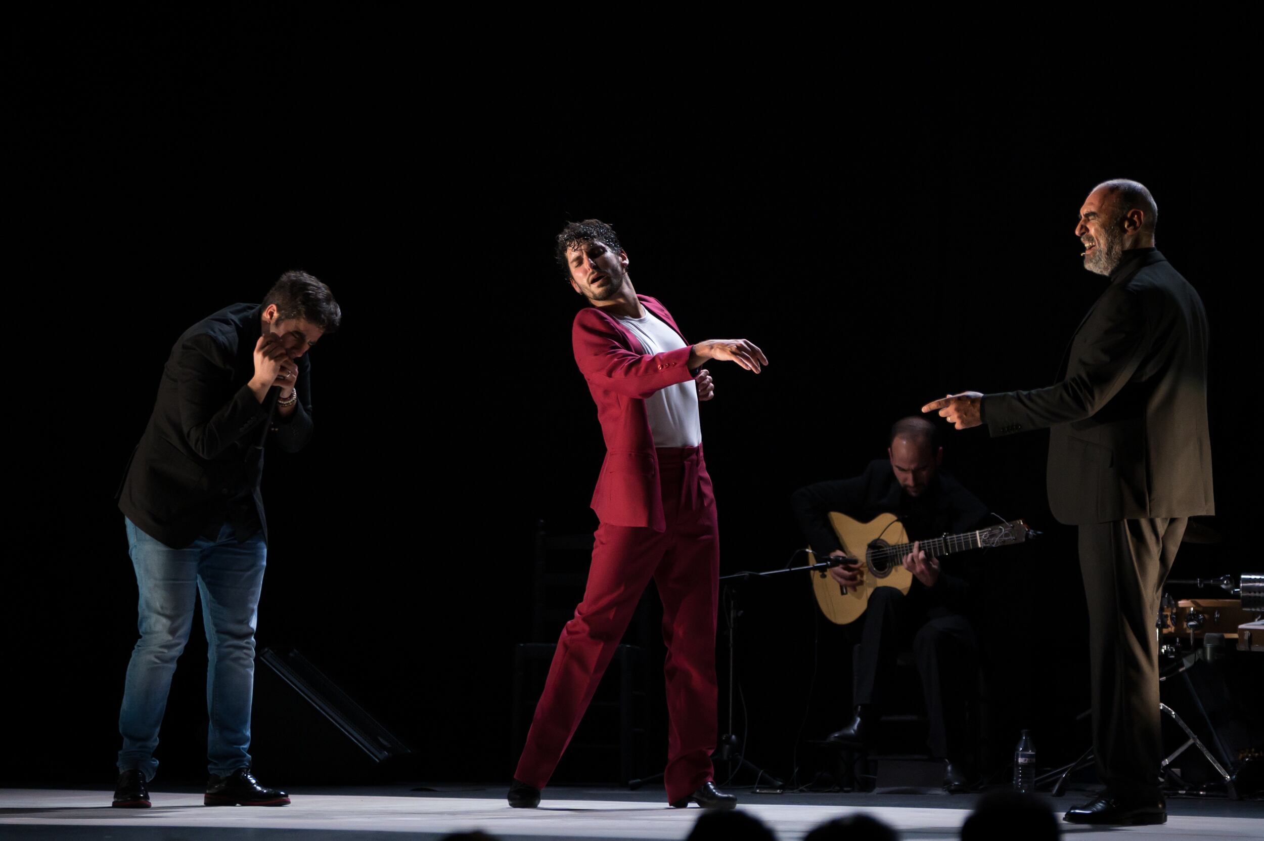 El bailaor Alberto Sellés y su equipo en el XXVII Festival de Jerez.