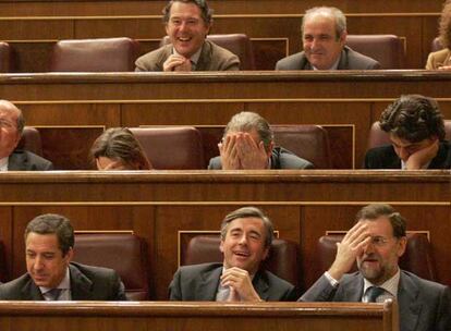 Bancada del PP. En primer término, Eduardo Zaplana, Ángel Acebes y Mariano Rajoy, de izquierda a derecha.