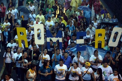 Este viernes, una multitud de católicos celebró la beatificación de monseñor Romero antes de la ceremonia de este sábado.