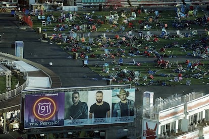 Efectos personales de los asistentes al concierto, el pasado miércoles.