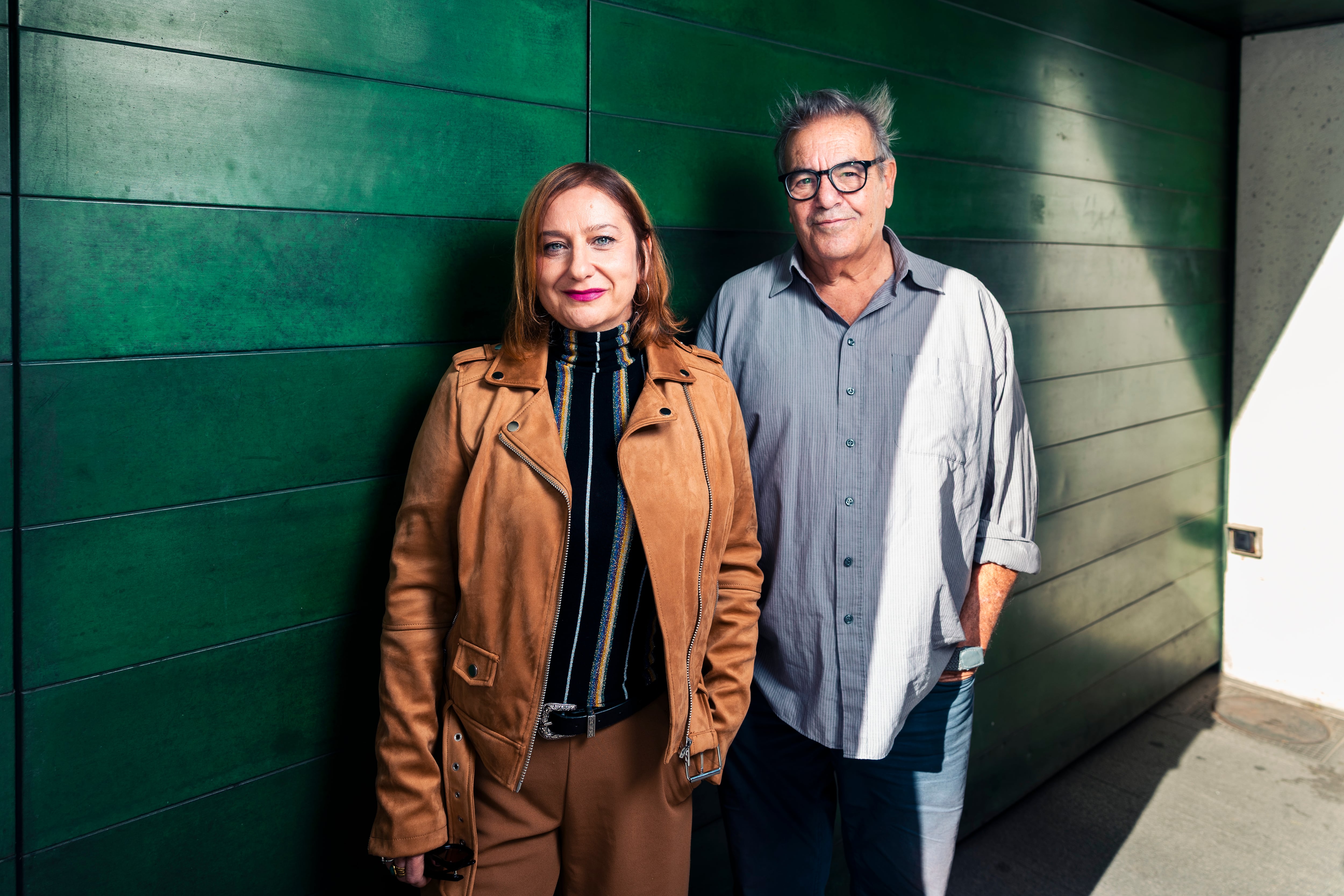 La directora Vanesa Benítez y Benito Rabal, hijo de Paco Rabal, en el centro de Madrid este miércoles.