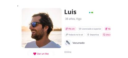 Información de vacunación en el perfil de Meetic.