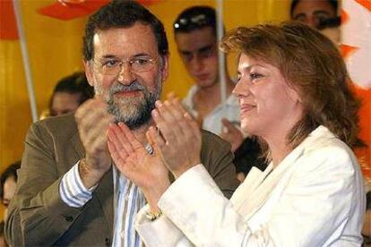 Mariano Rajoy y María Dolores de Cospedal, candidata del PP a la presidencia de la Junta de Castilla-La Mancha.