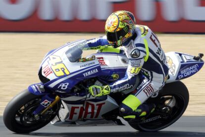 Rossi logró la 'pole' en los entrenamientos oficiales del GP de Francia.