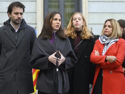 La secretaria general de Podemos, Ione Belarra, comparece ante los medios, este miércoles en el Congreso de los Diputados.