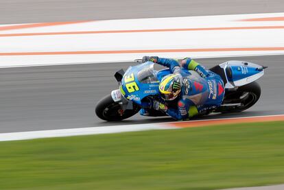 Joan Mir, rodando en pista del circuito Ricardo Tormo de Cheste (Valencia) durante los entrenamientos clasificatorios del GP de Valencia 2020.