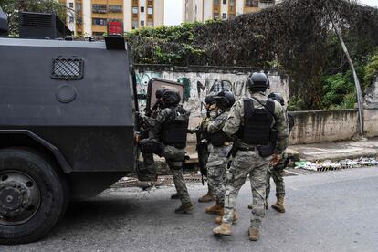 Miembros de una unidad especial de la policía venezolana