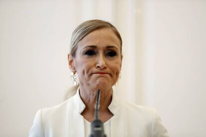 Cristina Cifuentes durante la comparecencia de este miércoles en la que ha presentado su dimisión como presidenta regional. 