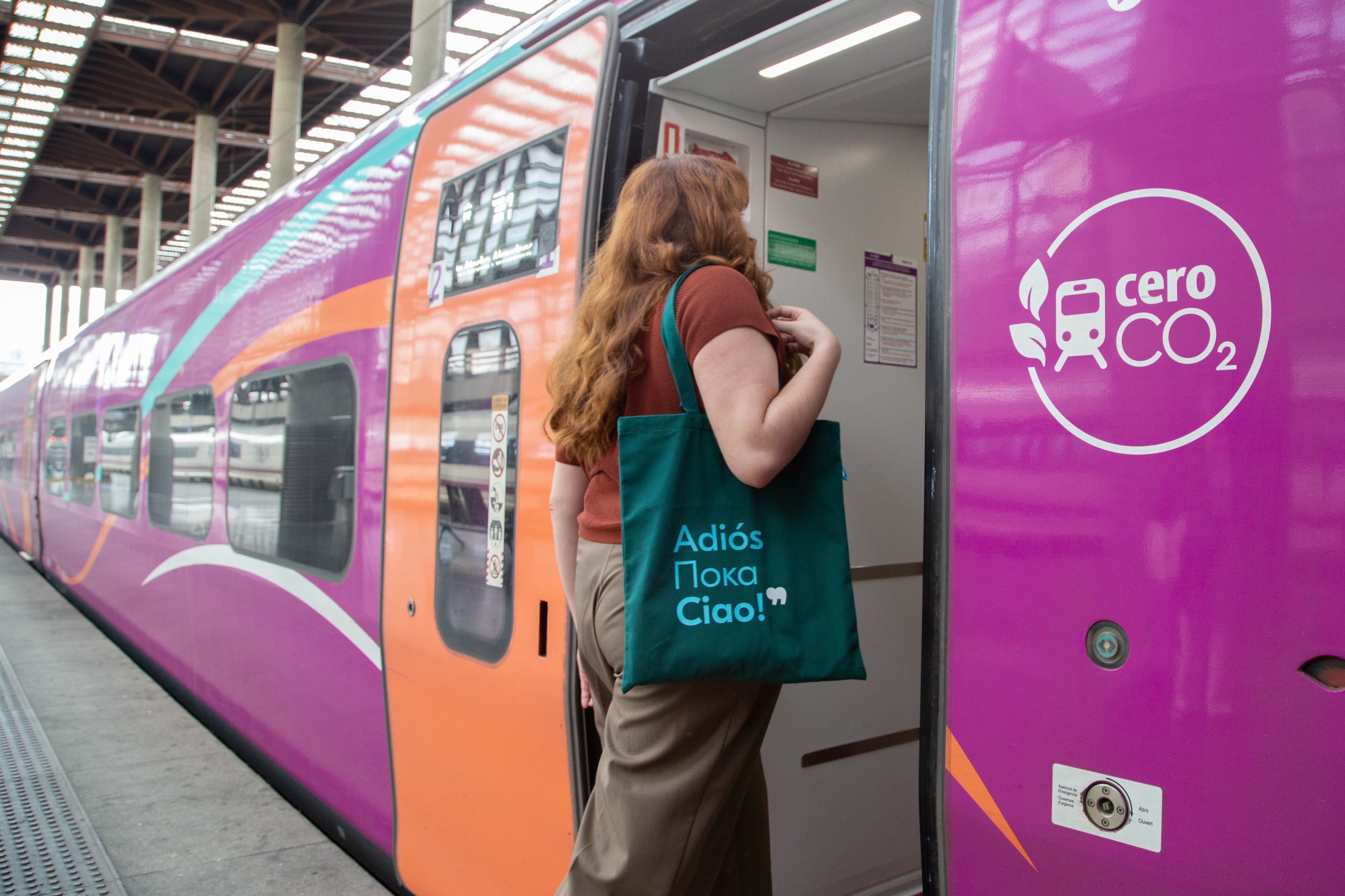 Blablacar sube la venta de billetes de Renfe a su plataforma