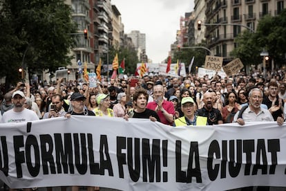 Protesta de vecinos y entidades vecinales contra el evento de Formula 1