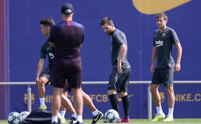 Messi, en el entrenamiento del lunes en la Ciudad Deportiva del Barcelona.