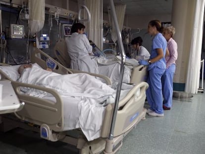 Sala de enfermos cr&iacute;ticos del servicio de Urgencias del Hospital Universitario Reina Sofia de Cordoba. 