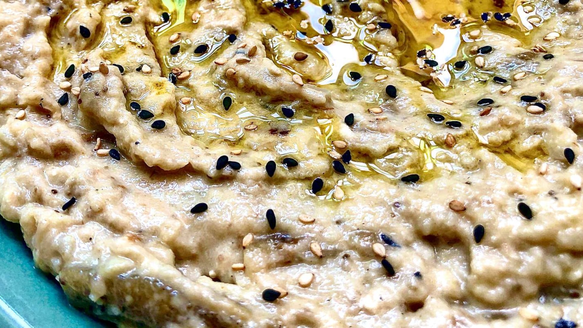 Baba Ganoush de berenjena asada con ajo y tahini